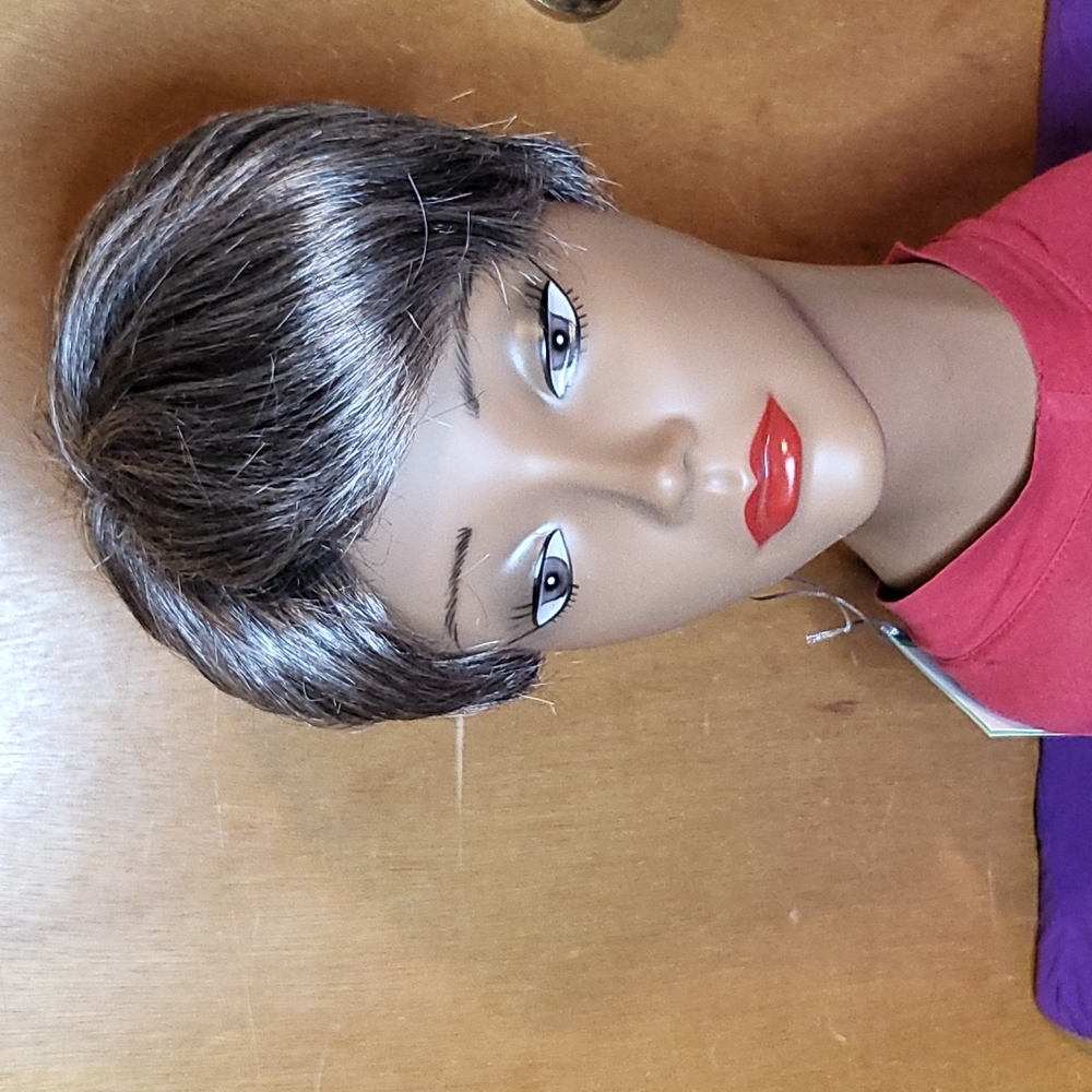 Short Charcoal Gray Wig